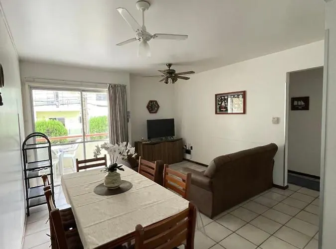 Lindo Apartamento Super Completo Em Meia Praia, 100 Metros Do Mar E 10 Quadras Do Centro