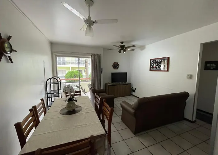 Lindo Apartamento Super Completo Em Meia Praia, 100 Metros Do Mar E 10 Quadras Do Centro