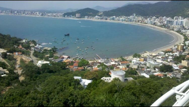 Lindo Super Completo Em Meia Praia, 100 Metros Do Mar E 10 Quadras Do Centro Itapema